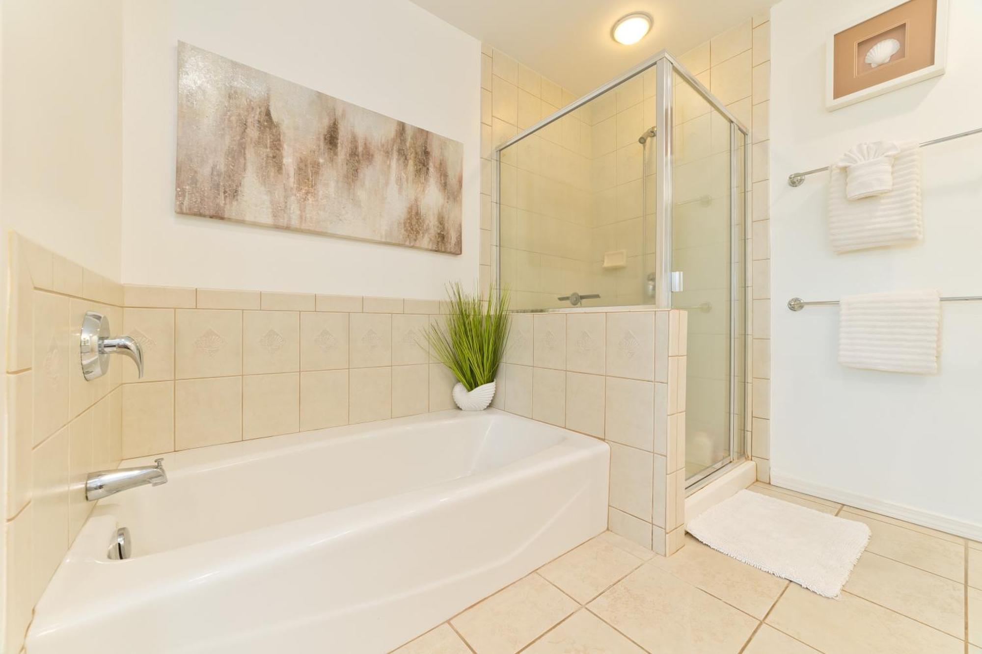 וויקולואה Hilton Pool Pass Included - Stylish Central Villa Mins To Beach Pool & Spa מראה חיצוני תמונה